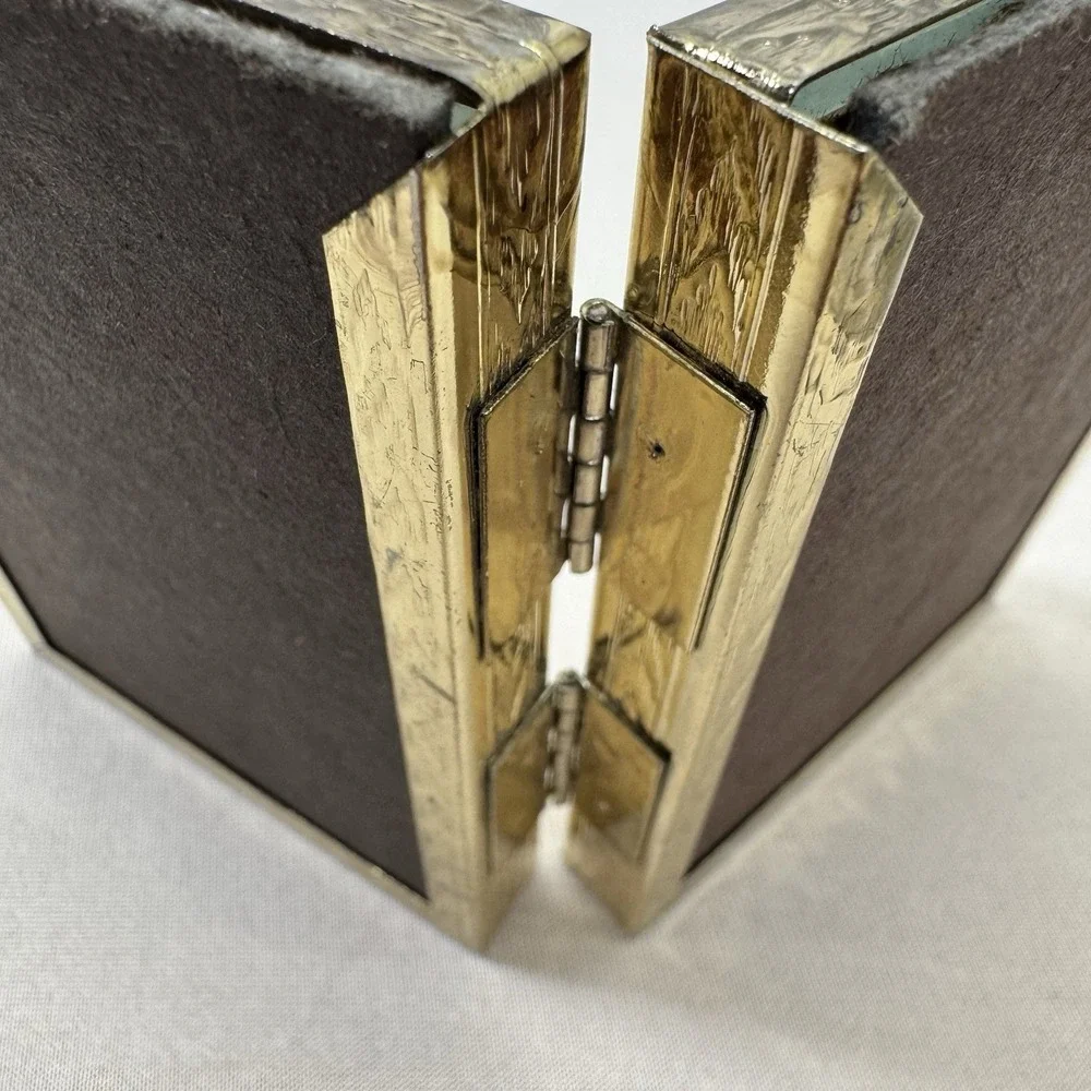 Picture Frame‎ Vintage Double(2) Capacity Folding Brass Free Standing For 2x3 in